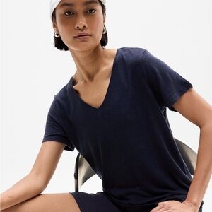 Athleta Navy Getaway Linen V-Neck Tee
